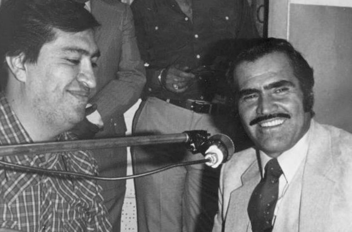 Compadre de Vicente Fernández reclama a su familia que aislaran al cantante y decidieran por él
