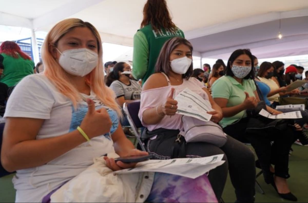 La CDMX sigue en semáforo naranja y este es el plan de vacunación
