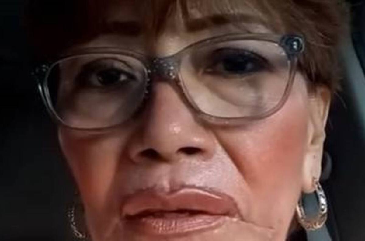Video: Mujer se pega los labios con Kola Loka para hacerle una broma a su hija y se hace viral