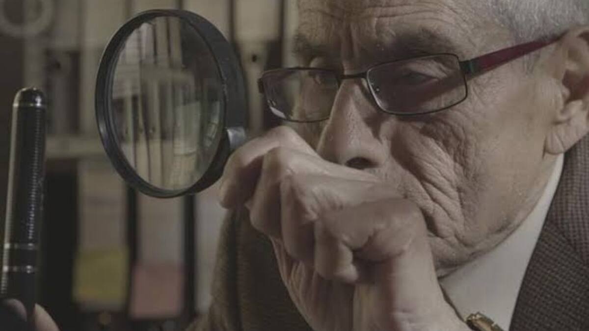 "El Agente Topo" sigue su camino de triunfo y consigue otro premio para el cine chileno