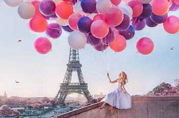 Conoce el precio de la icónica foto con globos en la Torre Eiffel