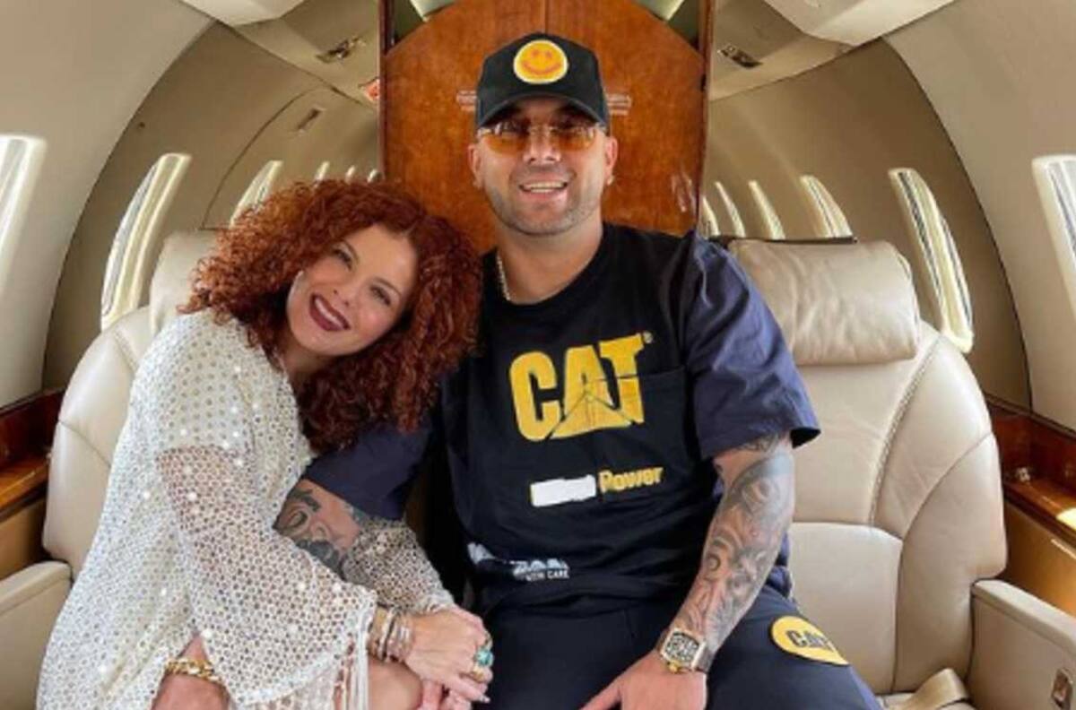 Wisin y su esposa serán padres por cuarta vez
