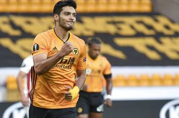 ¿Competencia para Raúl Jiménez?: Julen Lopetegui pediría este delantero para Wolverhampton