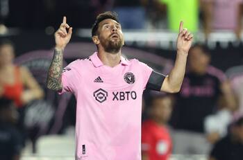 VIDEO | Genio y figura: Lionel Messi anotó un doblete con Inter Miami en el clásico