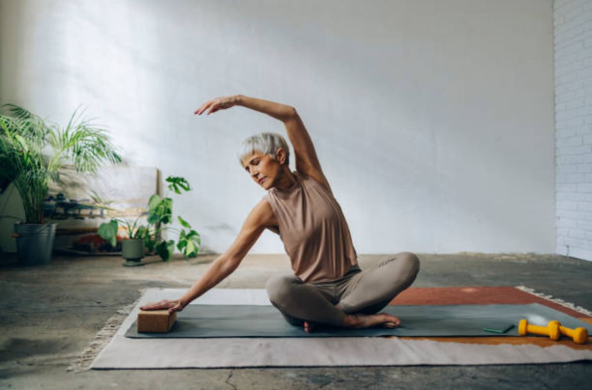 Salud: Estos son algunos beneficios de hacer yoga