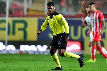 La polémica continúa: El árbitro Adalid Maganda exige una millonaria liquidación