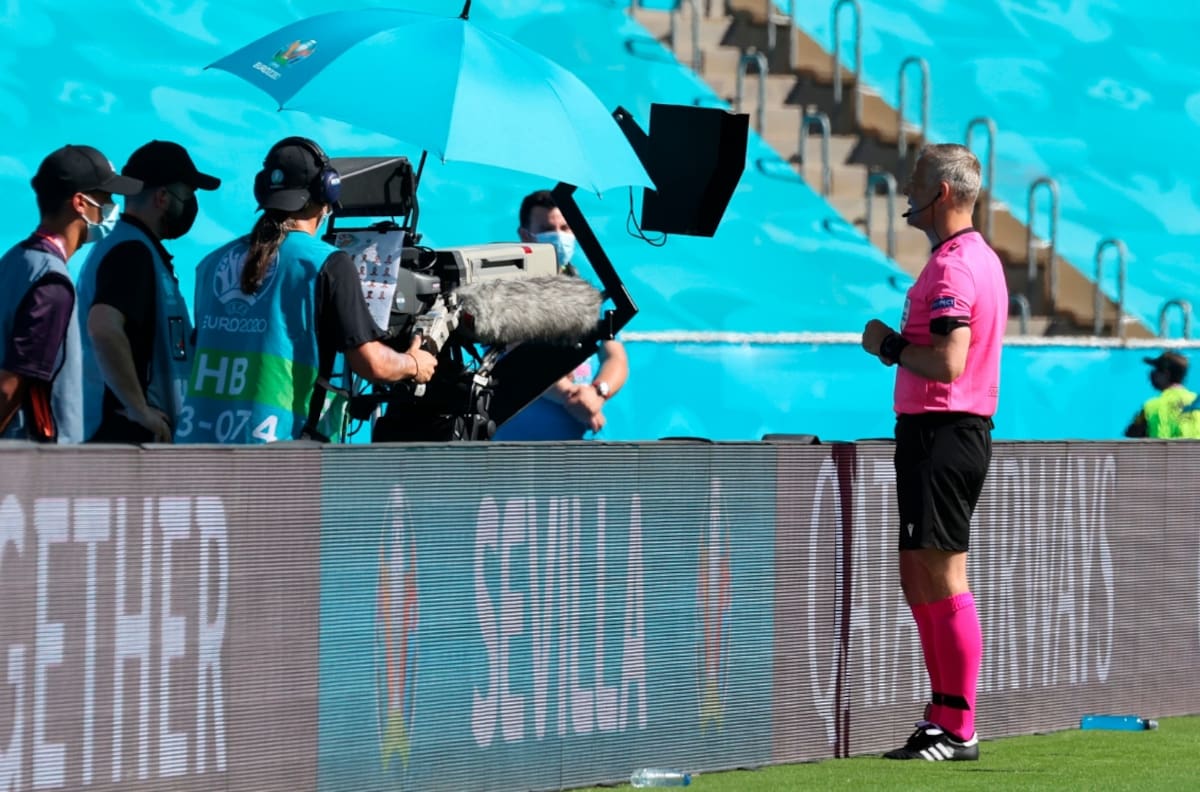 UEFA aseguró que el VAR acertó al 100% durante la Eurocopa