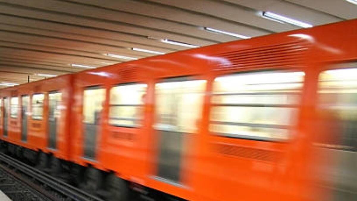 Cierran estación Zócalo de la Línea 2 del Metro de la CDMX