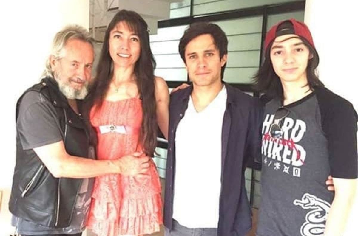 Hermano menor de Gael García sufre fuerte depresión a casi un año de la muerte de su padre