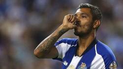 Tecatito Corona quiere ser el mejor pagado del Porto