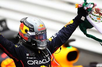 VIDEO | Así entonó Checo Pérez el Himno Nacional de México en el GP de Mónaco tras victoria