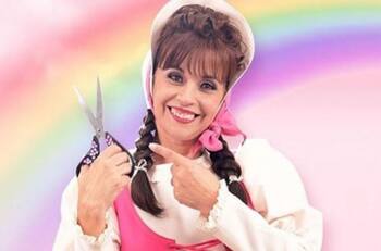 Reviven video de 'Cositas' sin su característico disfraz e impacta las redes sociales