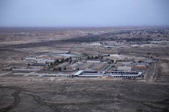 A tres días de la visita del Papa Francisco, lanzan 10 cohetes contra una base iraquí con presencia de tropas de EE.UU.