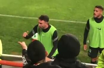 Miguel Layún reveló por qué se encaró con aficionados del América tras caer en semifinales de la Liga MX