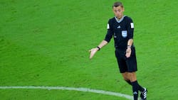 Le “robó” un gol a Alexis Sánchez y preocupa al Inter de Milán: el controvertido árbitro que definirá al primer finalista de Champions