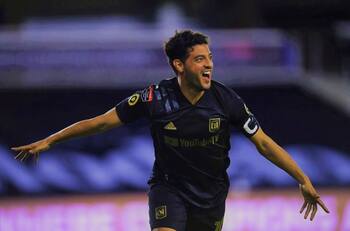 Carlos Vela termina contrato en diciembre y ya puede negociar con cualquier equipo