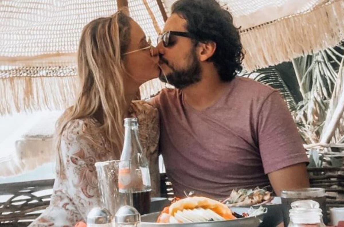 Novia de Rix aseguró que el youtuber es “un ángel” y que la situación que vive es porque “Dios le puso esa misión”