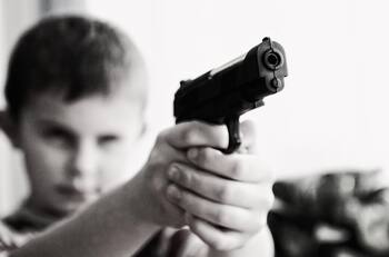 Adolescente de 16 años mata a balazos a su rival de 17 en la Ciudad de México