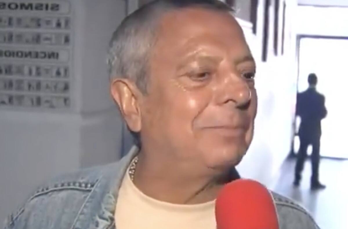 Dan de alta a César Bono, sale del hospital tras ingresar de emergencia