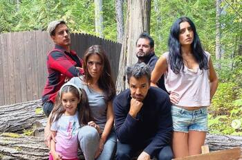 Los Derbez desbordan talento pero... ¿Quién gana más?