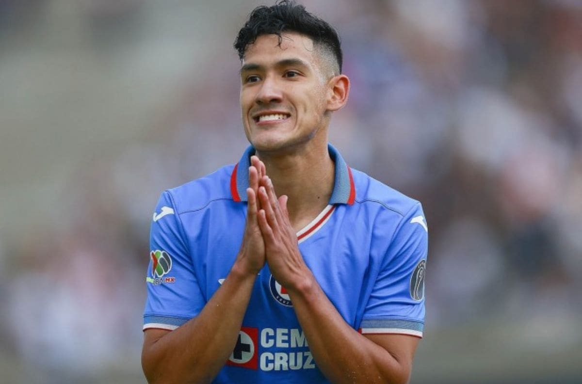 Uriel Antuna podría salir de Cruz Azul y Chivas saldría beneficiado con su venta