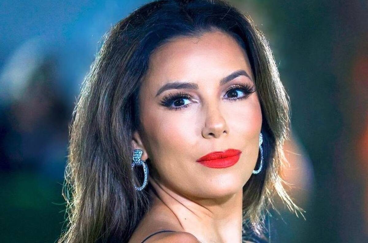 Eva Longoria sigue presumiendo su amor con Pepe Bastón