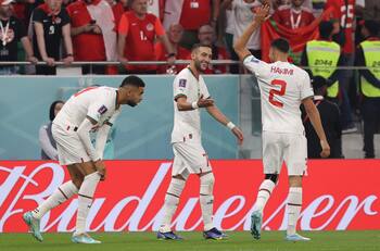 VIDEO | El increíble error del portero de Canadá que le da vida a Marruecos