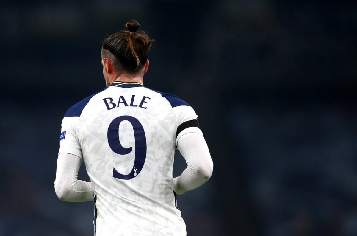 Gareth Bale vio pocos minutos y su Tottenham cayó 3-0 ante Manchester City