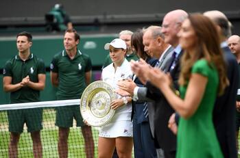 Ashleigh Barty mantuvo número 1 en WTA mientras Halep perdió terreno