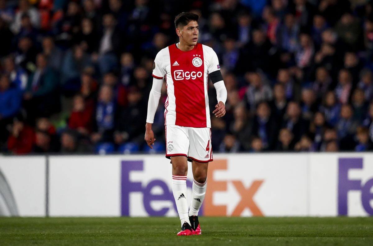 Edson Álvarez, remonta con el Ajax en la Europa League