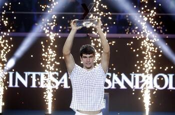 El joven español Carlos Alcaraz conquista el Next Gen ATP Finals