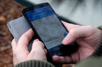 Truco de WhatsApp para saber la ubicación de mis contactos sin que se den cuenta ¡Modo stalker activado!