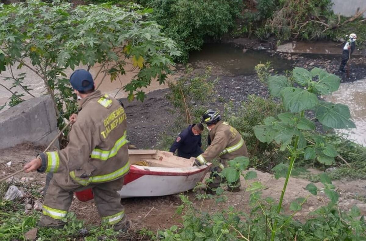 Video: Mujer cae al Río de los Remedios y es arrastrada por la corriente