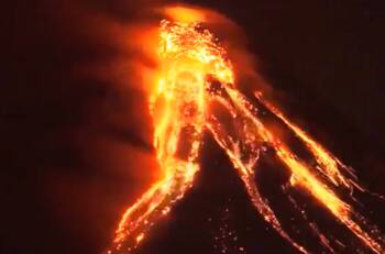 VIDEO | El impactante momento en que Volcán Mayón hizo erupción en Filipinas