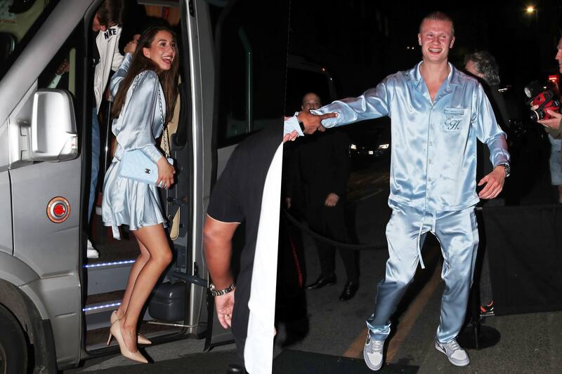 El Androide llegó a la cena del Manchester City con un pijama que tenía sus iniciales en el pecho