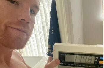 ¿Cuánto le falta bajar de peso a Canelo a menos de dos semanas del combate ante Plant?