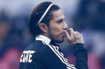 Carlos Salcedo es uno de los objetivos de un grande de Turquía