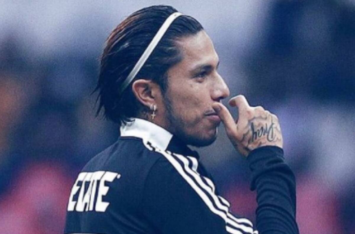 Carlos Salcedo es uno de los objetivos de un grande de Turquía