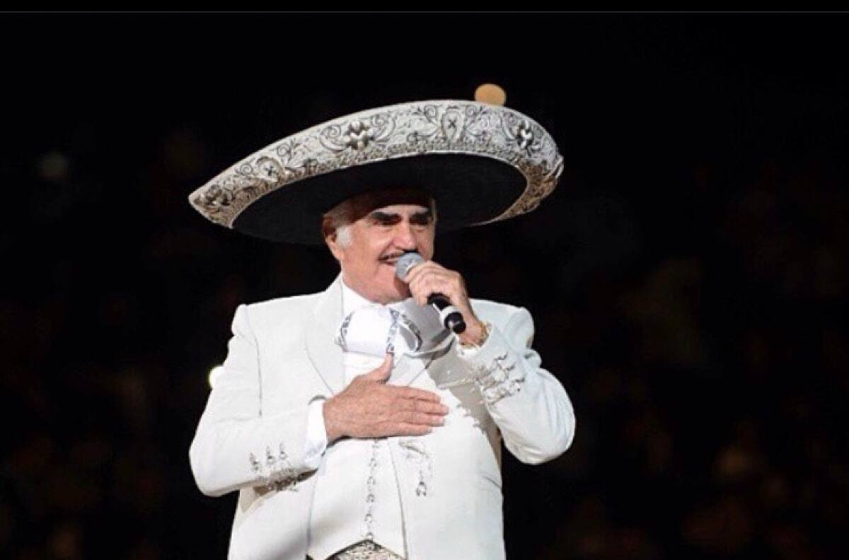Celebridades suman su talento para rendir homenaje a Vicente Fernández y enviarle buenos deseos