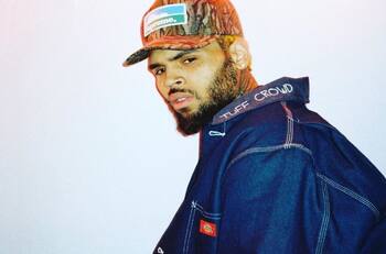 Chris Brown, ex de Rihanna, es investigado una vez más por golpear a una mujer