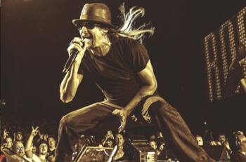 Kid Rock está furioso por casos positivos de covid-19 en la banda