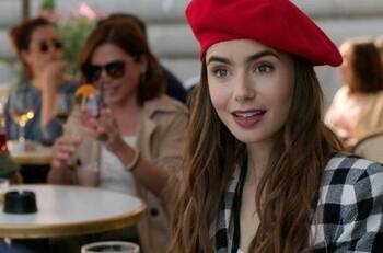 "Emily en París" comenzó a filmar la temporada 2 y Netflix reveló los números de audiencia del programa