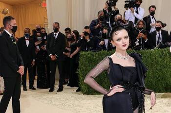 Eiza González brilla en la MET Gala al igual que Megan Fox y Kendall Jenner