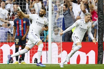 Las estelares formaciones del Real Madrid y Barcelona para jugar hoy las semifinales de Copa del Rey