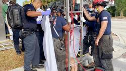 No andaba de parranda, estaba en una alcantarilla: Bomberos rescatan a mujer reportada como desaparecida en Florida