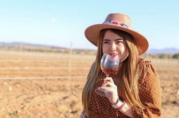 Mariana Botas sorprende en redes sociales con foto en bikini y varios kilos menos