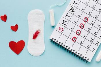 ¿Faltar una vez al mes? Senadora propone permiso laboral para personas menstruantes