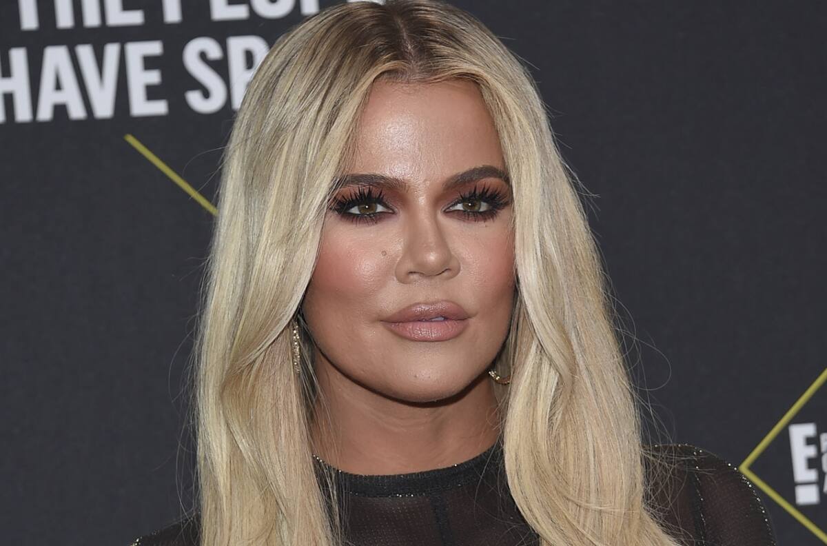 Mira acá la foto sin retocar de Khloé Kardashian que ella y su equipo están desesperados por desaparecer