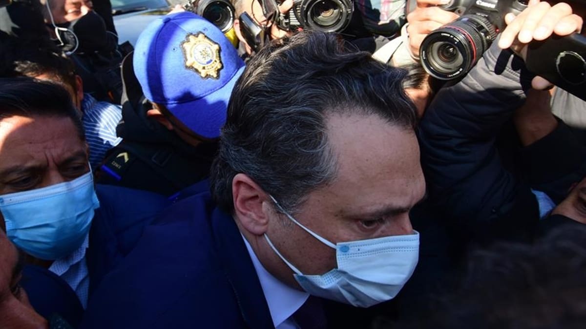 Dictan prisión preventiva a Emilio Lozoya por el caso Agronitrogenados