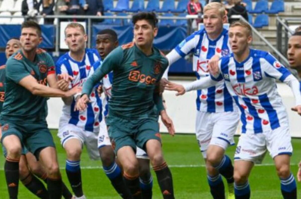 Con Edson Álvarez en la cancha todo el partido el Ajax le ganó dos a uno al Heerenveen